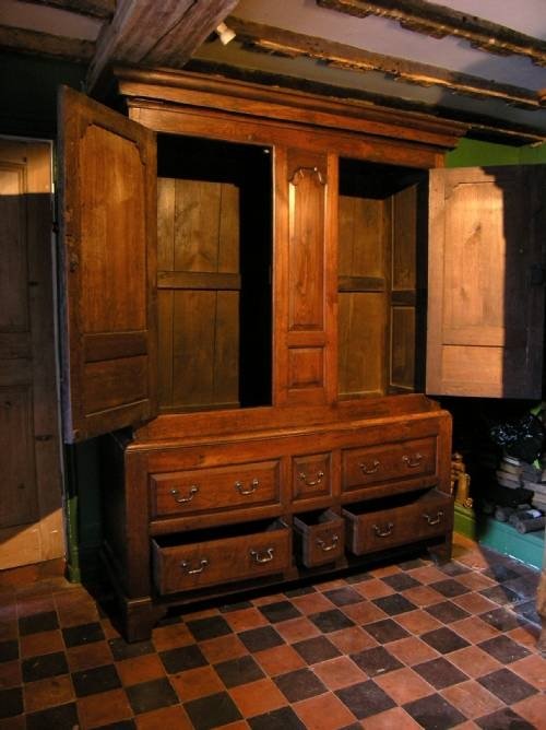fig 1. 18th Cent Oak Livery/Press Cupboard
